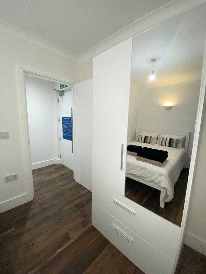 Central London, Jaccuzzi,Newbuild, 2 Bedrooms Two Baths المظهر الخارجي الصورة